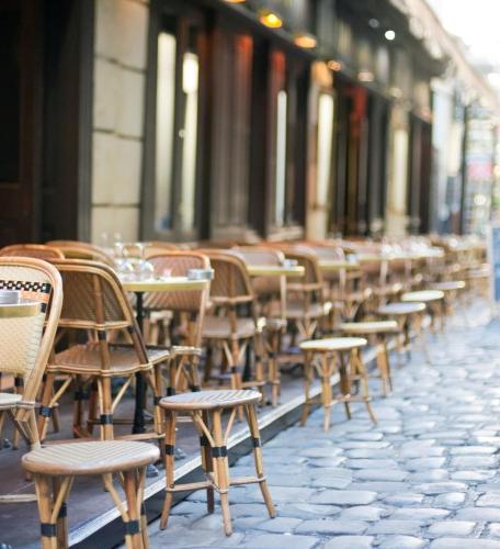 Prijs, Paris, steegje terras, koffie drinken in Parijs